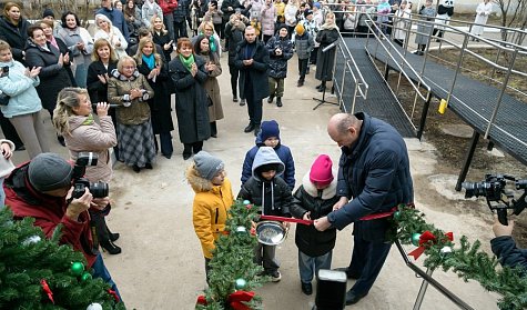 В Оренбурге начал работу первый семейный МФЦ 